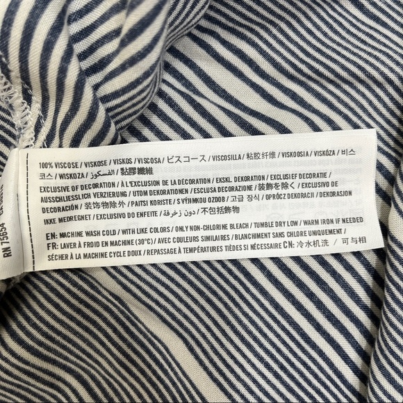 Abercrombie and Fitch striped full zip mini skirt - Picture 4 of 7